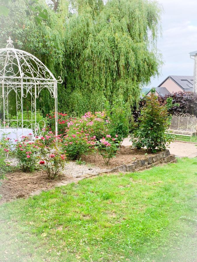 Отель Isabelle'S Rosegarden Beckerich Экстерьер фото